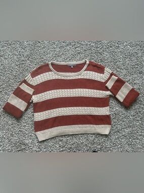 WOW couture Striped Crew Sweater in Rust and Cream Size Large